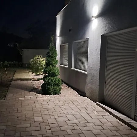 Kerekhegyi Voelgyhaz Appartman Διαμέρισμα *